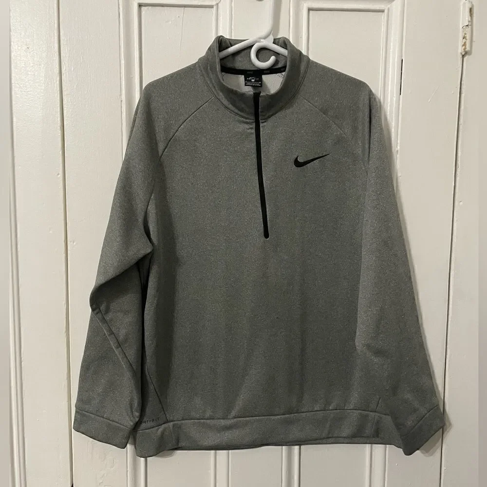 Nike Dri-fit long sleeve pullover
